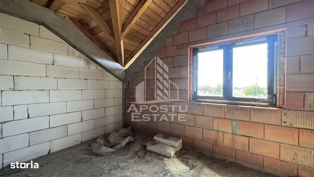 Casa la rosu P+M | Teren 513 mp , Cărpiniș