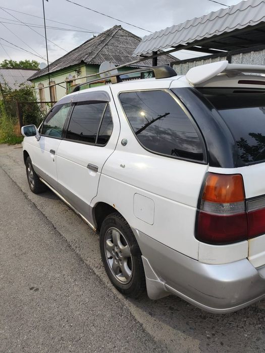 Продам Nissan R nessa