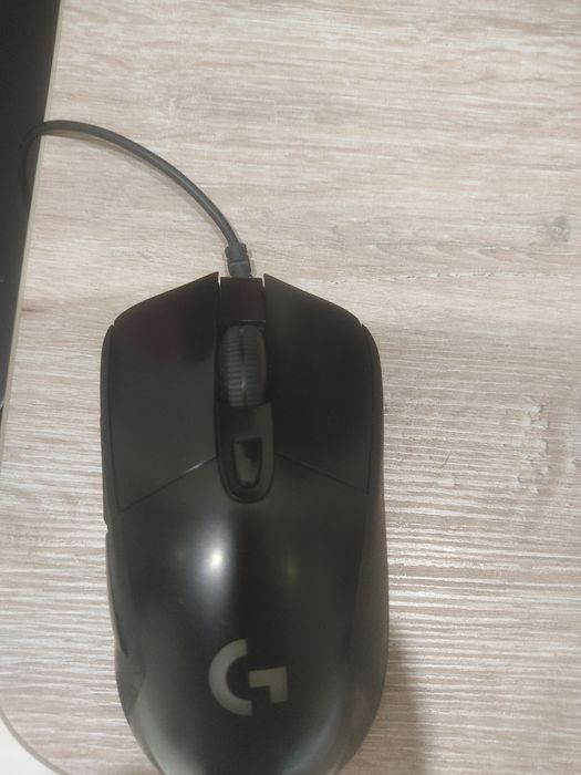 Продам logitech g403