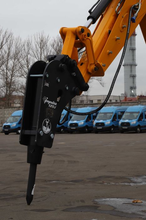 Гидромолот на JCB