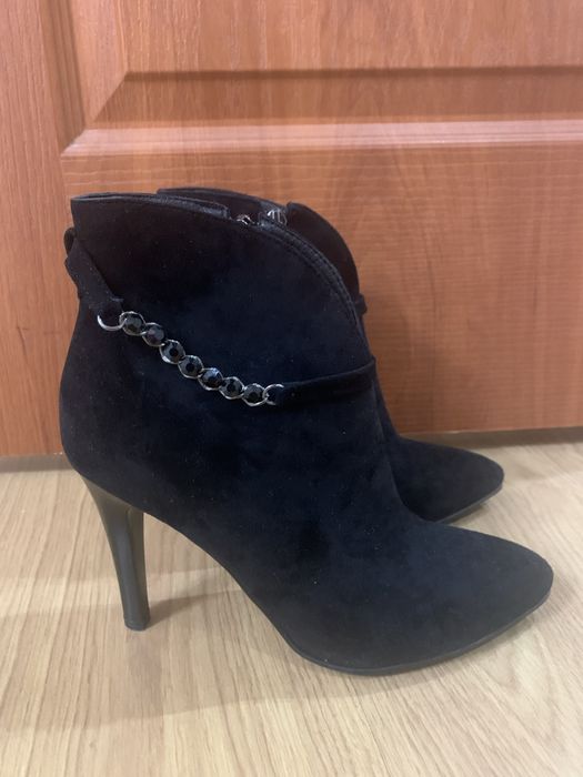 Женский ботильон замша