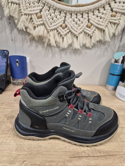 Весенние ботинки на мальчика.