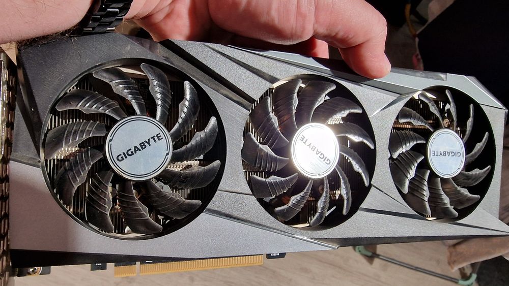 Gigabyte 3060 OC 12gb