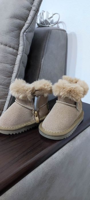 Încălțăminte de iarnă pentru bebe