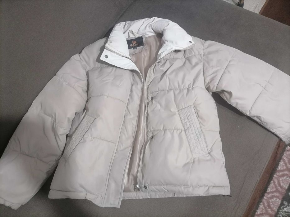 Продам куртку весеннюю