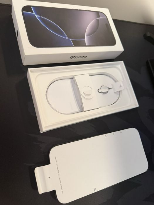 Apple IPhone 16 pro 128GB Titanium