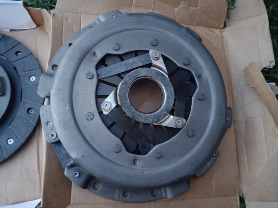 Продам комплект сцепления