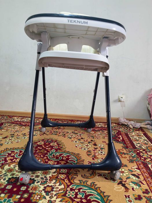 Детский стульчик для кормления