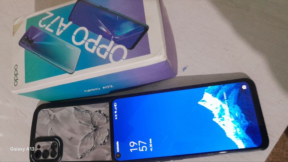 Oppo a 72  telefoni