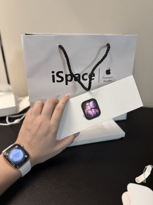 Продаю Apple Watch 11