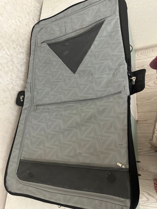 Аксесуар . Сумка дорожная.