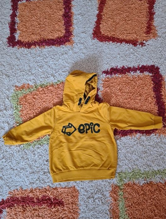 Lot 2 hanorace cu gluga, marimea 104