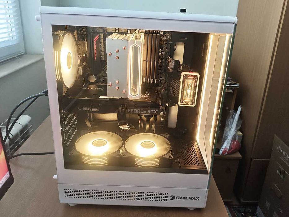 Геймърски компютър, Rtx 3060Ti, Ryzen 5500, 32gb Ram, 960Gb SSD