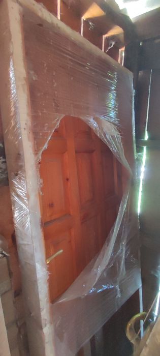 Двери б/у деревянные