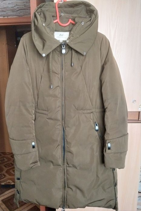 Пуховик женский.