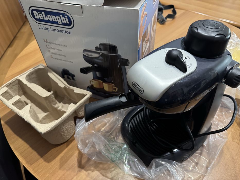 Espressor manual DeLonghi nou