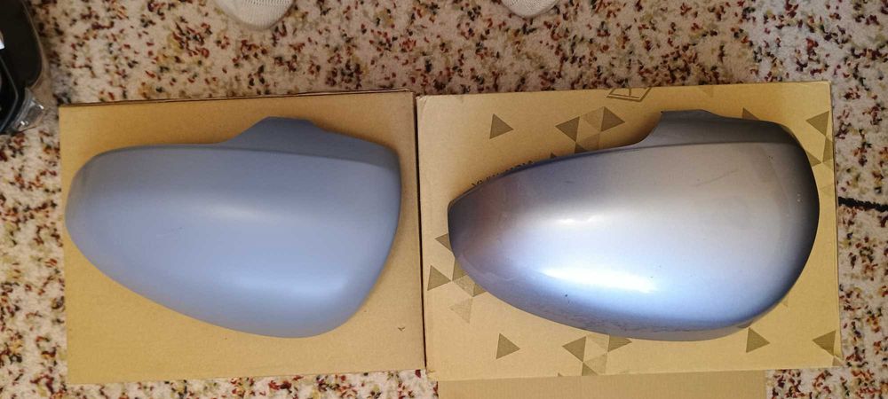 Oglindă originală stânga Toyota Avensis T27, 2014 cu două motorașe.