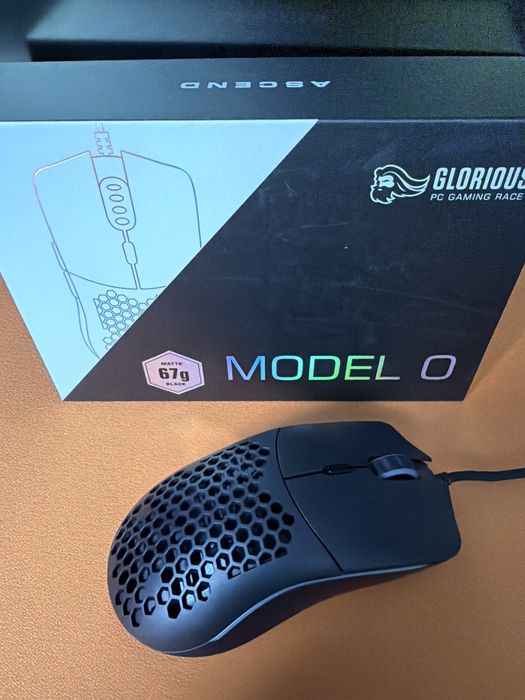 Glorious model O wired