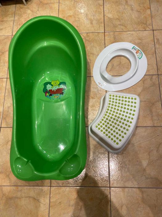 Корито за бебе, седалка за тоалетна, стъпка