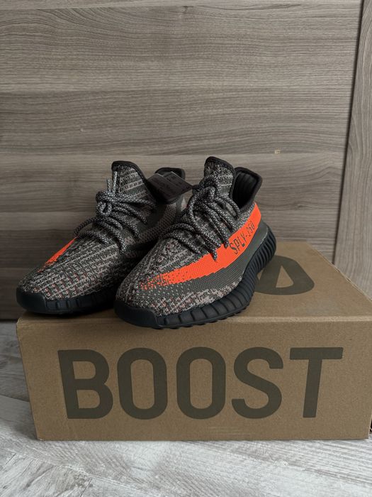 Yeezy 350 v2 Beluga Carbon 37,38,43