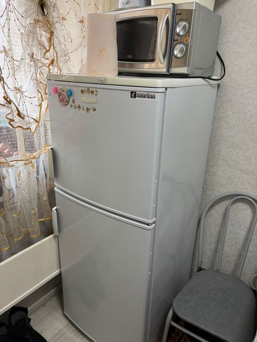 Продам холодильник и газ