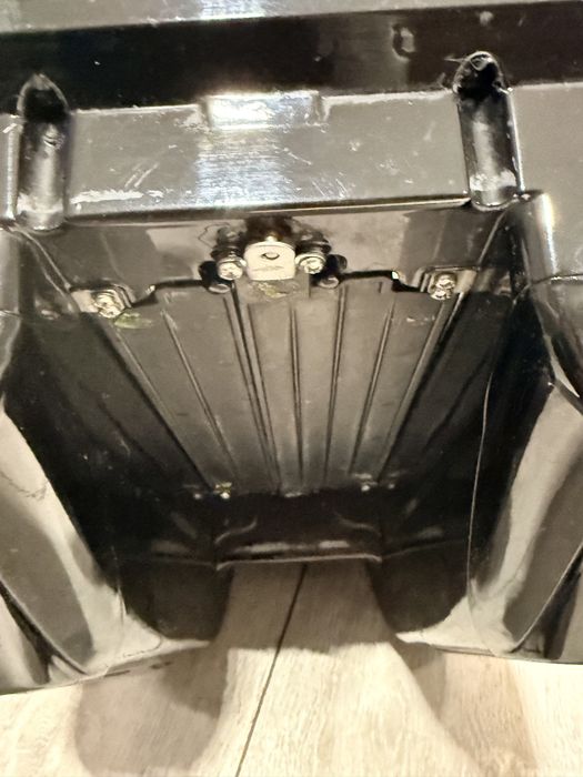 Шаранджийска Лодка за захранка waverunner sport