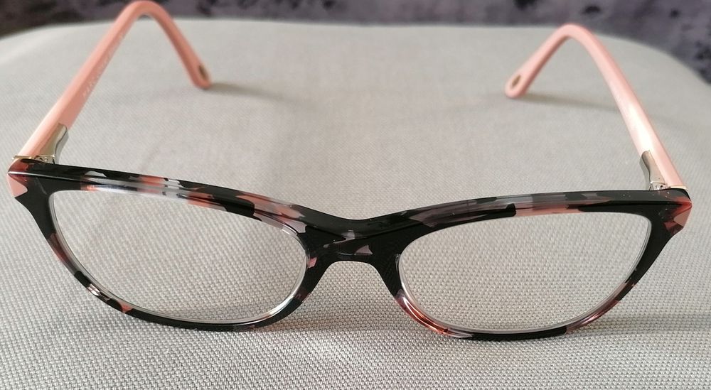 Нови диоптрични очила и лещи  Biofinity +4 диоптър