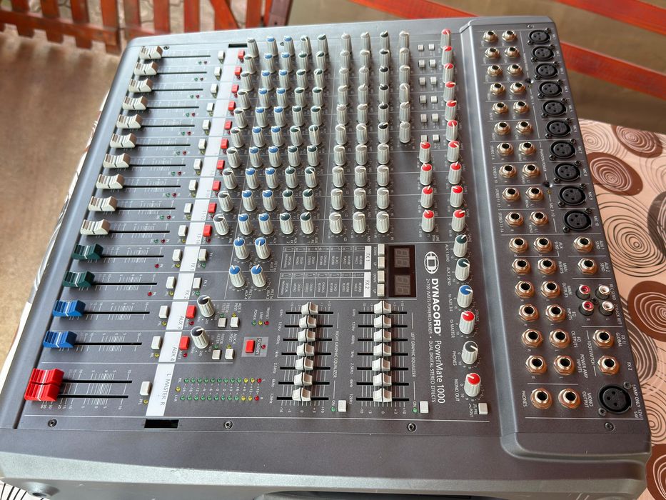 Dynacord powermate 1000-2 (dynacord,fbt,rcf,midas)