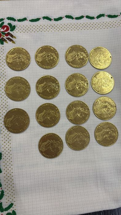 Vând monede placate cu aur de 24k Frank Iosif 4 ducat 1915