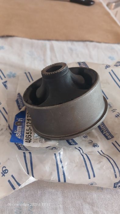 Сайлентблок рычага камри 30