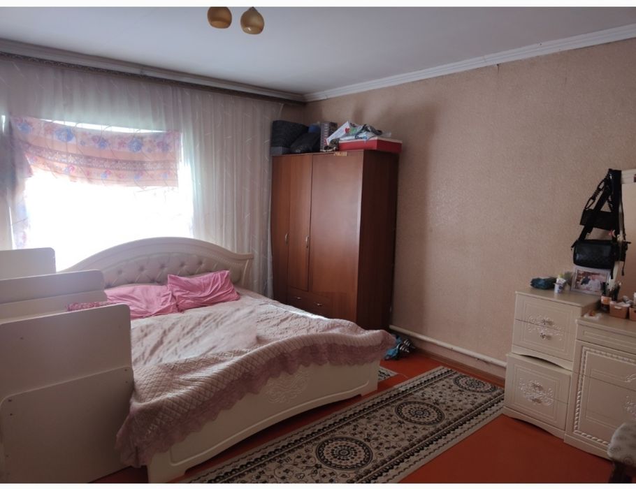 Срочно продам 2 дома на одном участке