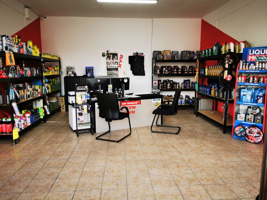 Vând afacere in Timisoara/Magazin Piese Auto/ Utilat + Stoc marfă