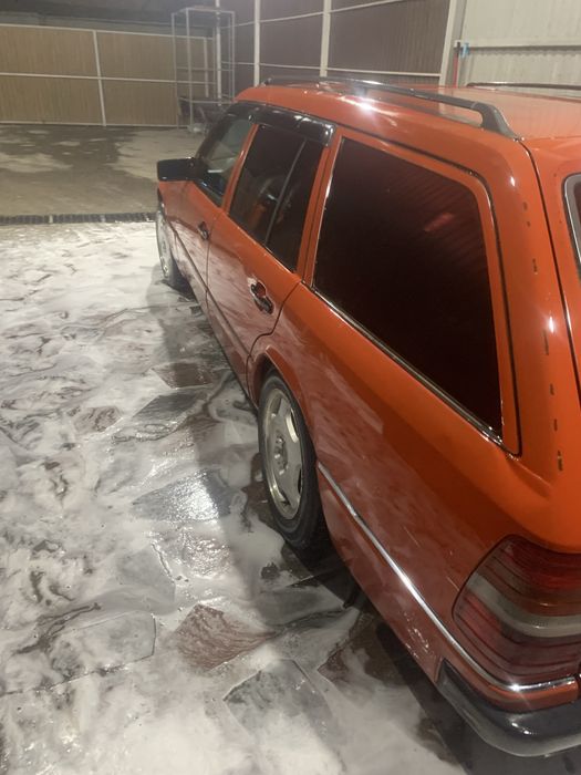 Продаю мерседе 124 универсал