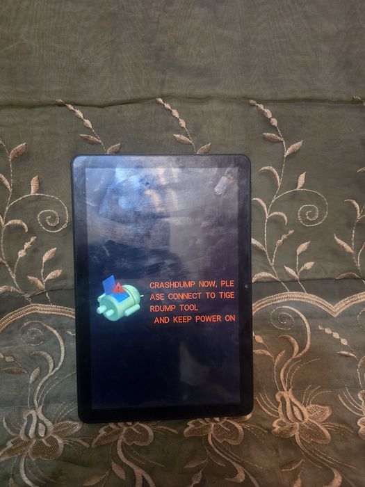 Продам плоншет на запчасти