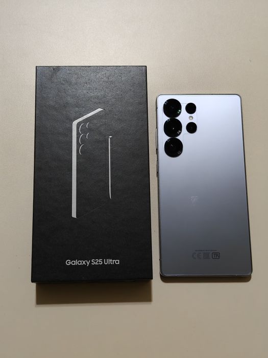 Samsung S25 Ultra 256 gb Ram 12 5G EAC