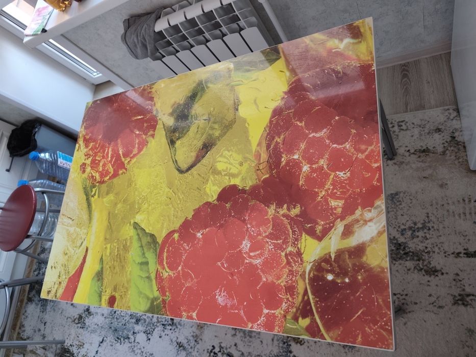 Продам стол кухонный