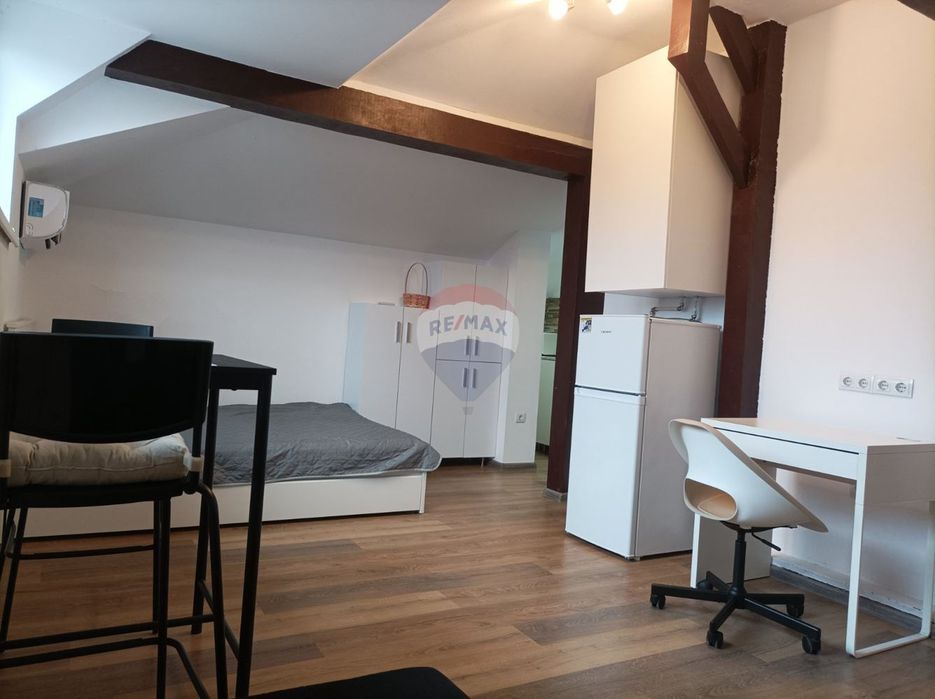 Продава се Едностаен апартамент в Варна, Гръцка махала - 26 кв.м за 3808 €/кв.м - Снимка #2