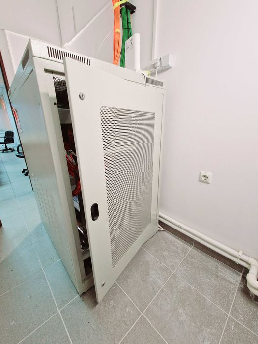 Cabinet/Dulap Server Rack, 19" 24U
