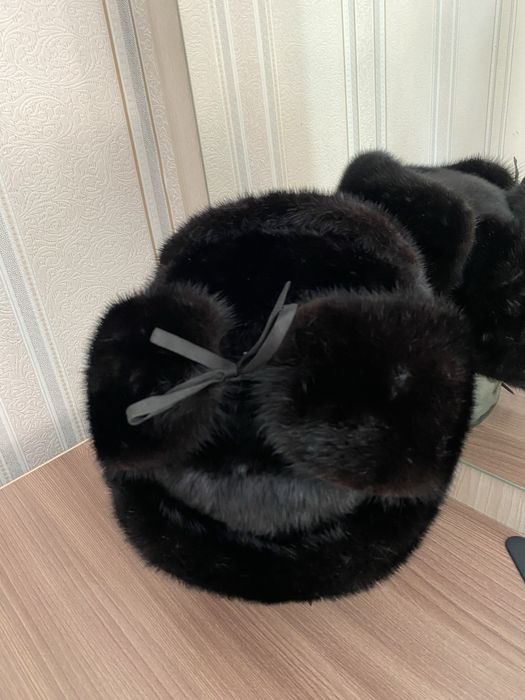 Продам норковую шапку-ушанку