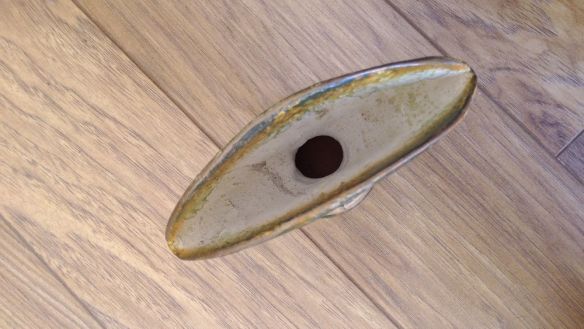 Свещници, свещи, чаши, купички, фигурки и украси