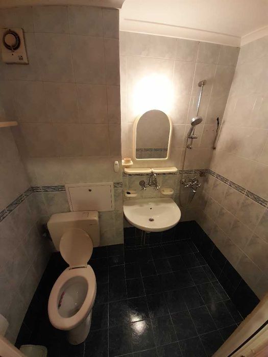 Дава се под наем Двустаен апартамент в Бургас, Славейков - 68 кв.м за 280.5 € - Снимка #5