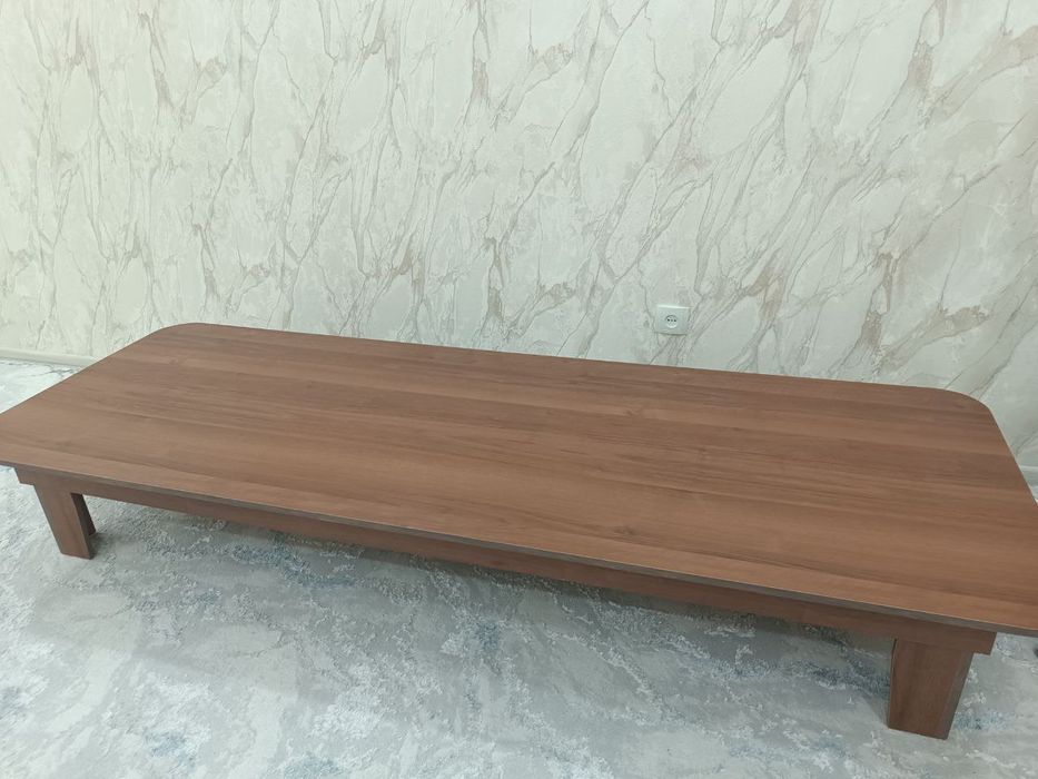 Хонтахта сотилади. 230х80.