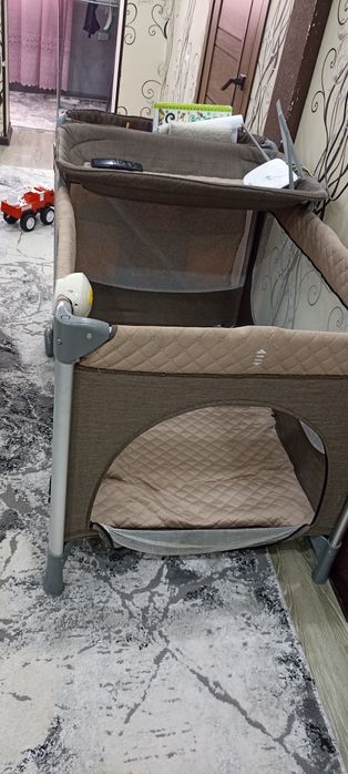 Продаю детскую кроватку