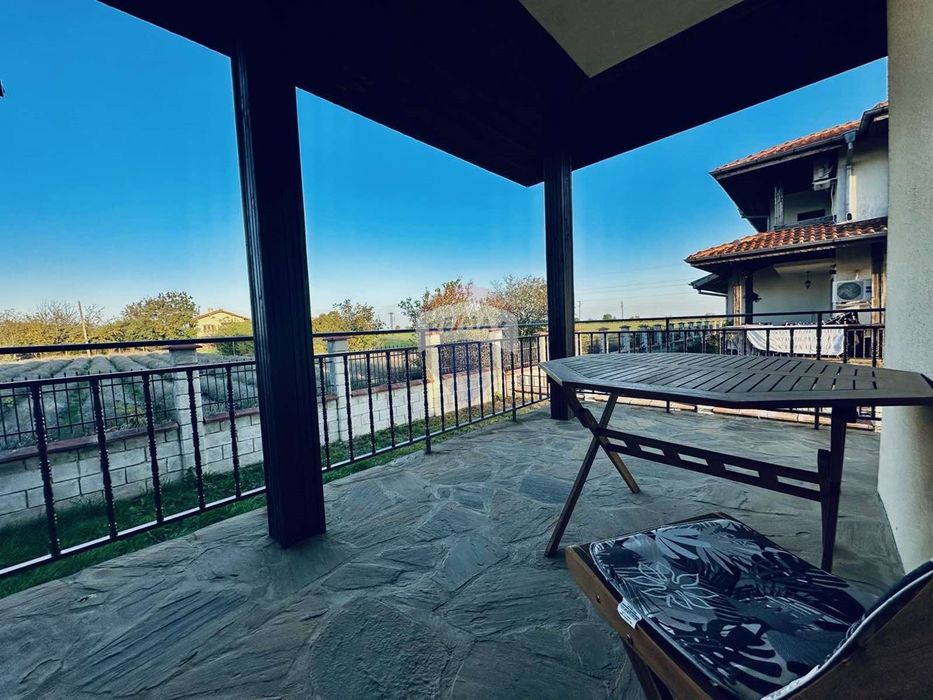 Нова селска къща с двор, за продажба с. Царичино, общ. Балчик, Я.И.