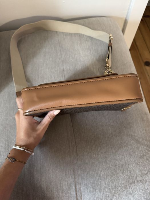 Чанта Michael Kors Bradshaw