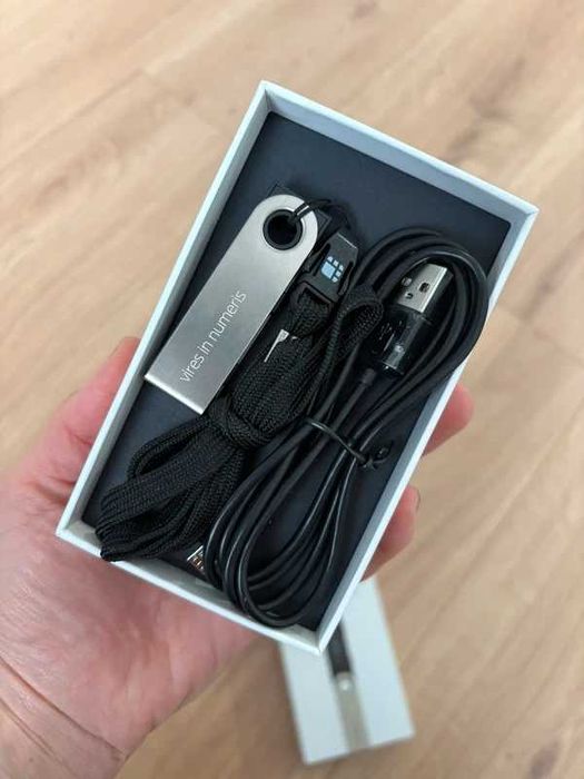 Ledger Nano S - portofel electronic crypto