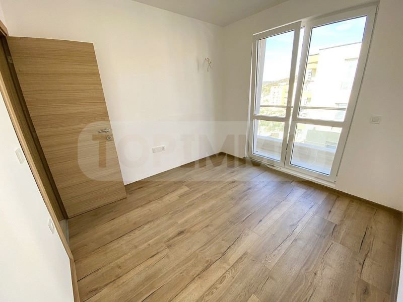 Продава се Двустаен апартамент в Варна, м-т Пчелина - 57 кв.м за 1720 €/кв.м - Снимка #8