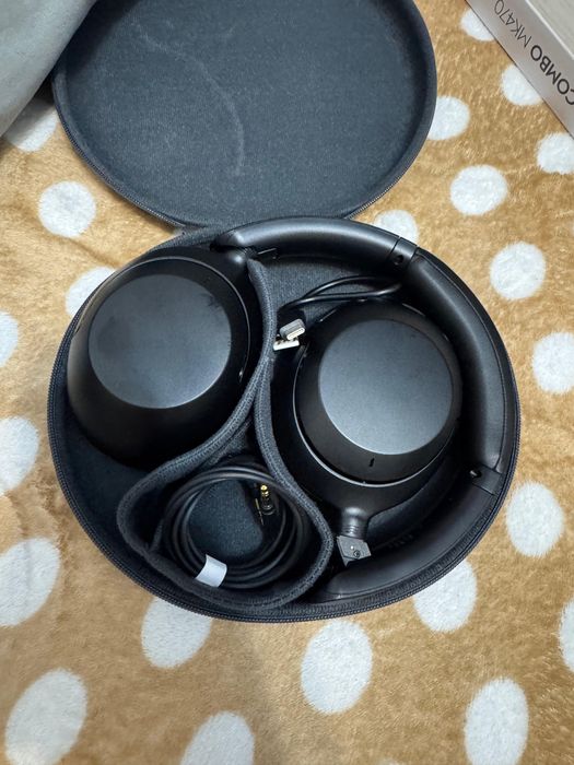 Sony WH-XB910N практически новые