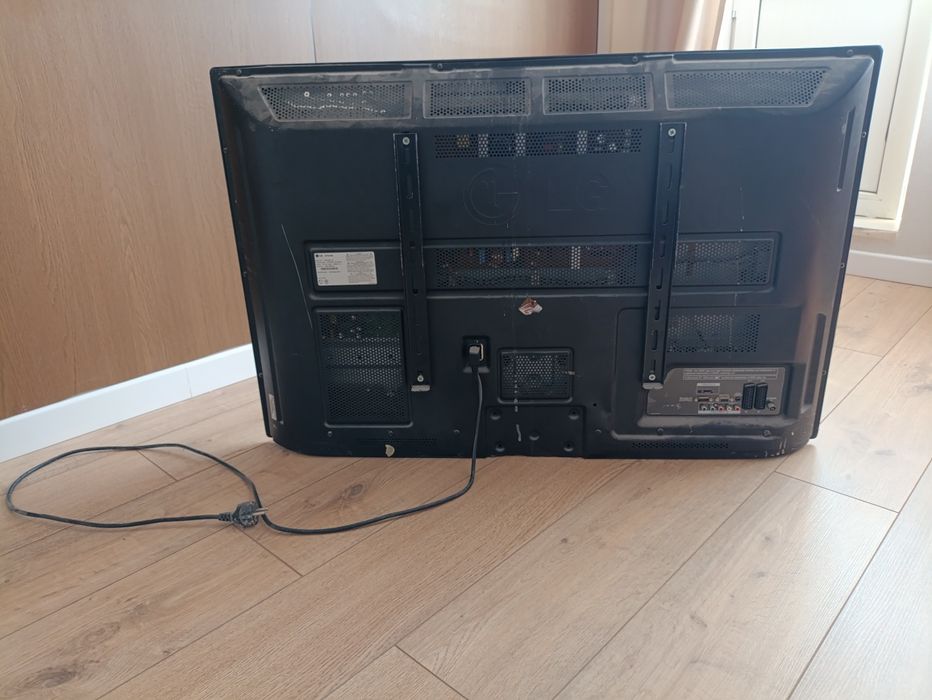 На Запчасти. LG42g100.