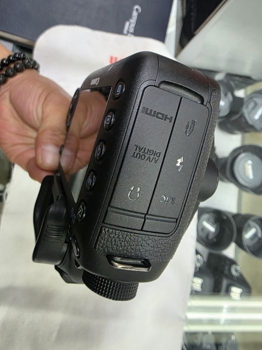 Canon 5D Mark III new